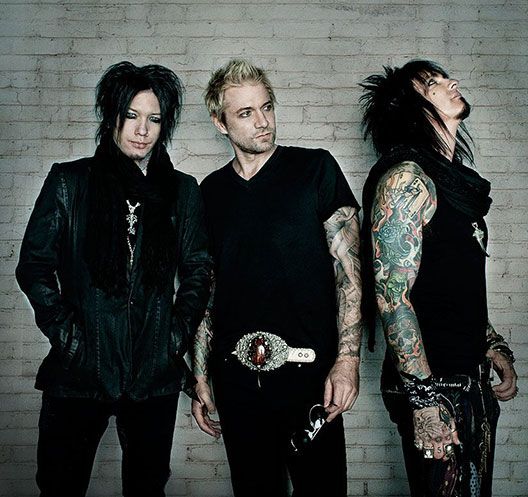 Sixx:A.M.